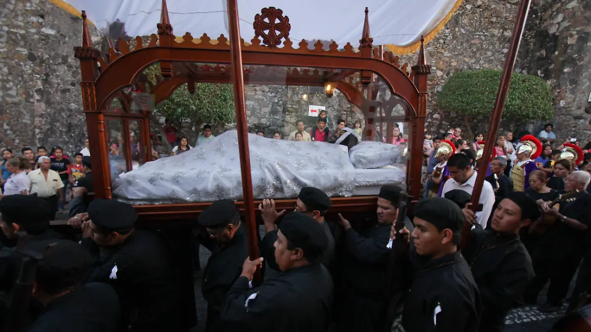 347417_Taxco procesion-17_impreso